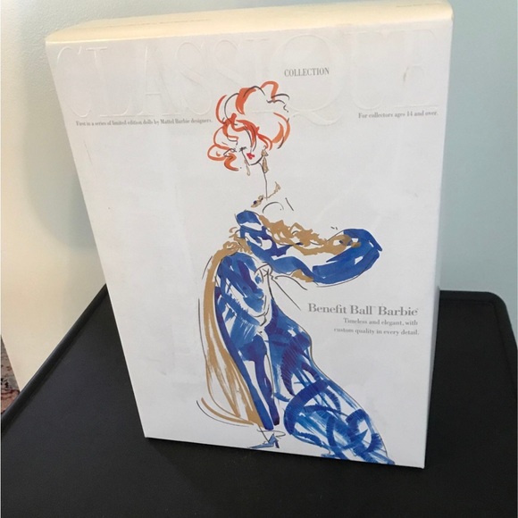 Benefit Ball Barbie Doll Classique Collection
Limited Edition, 1992 Model #1521 - Picture 6 of 7